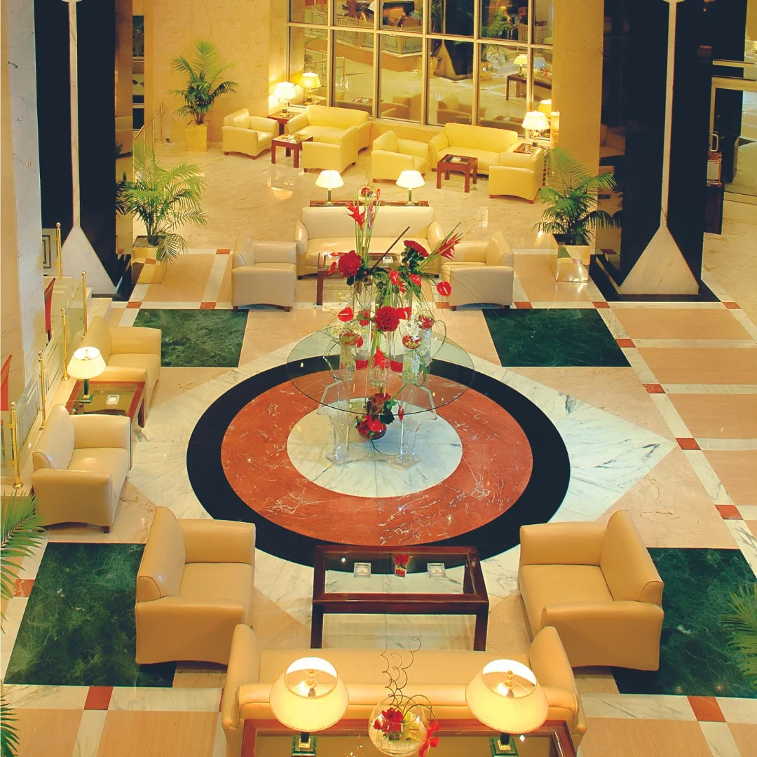Hotel - Thumbnail 2