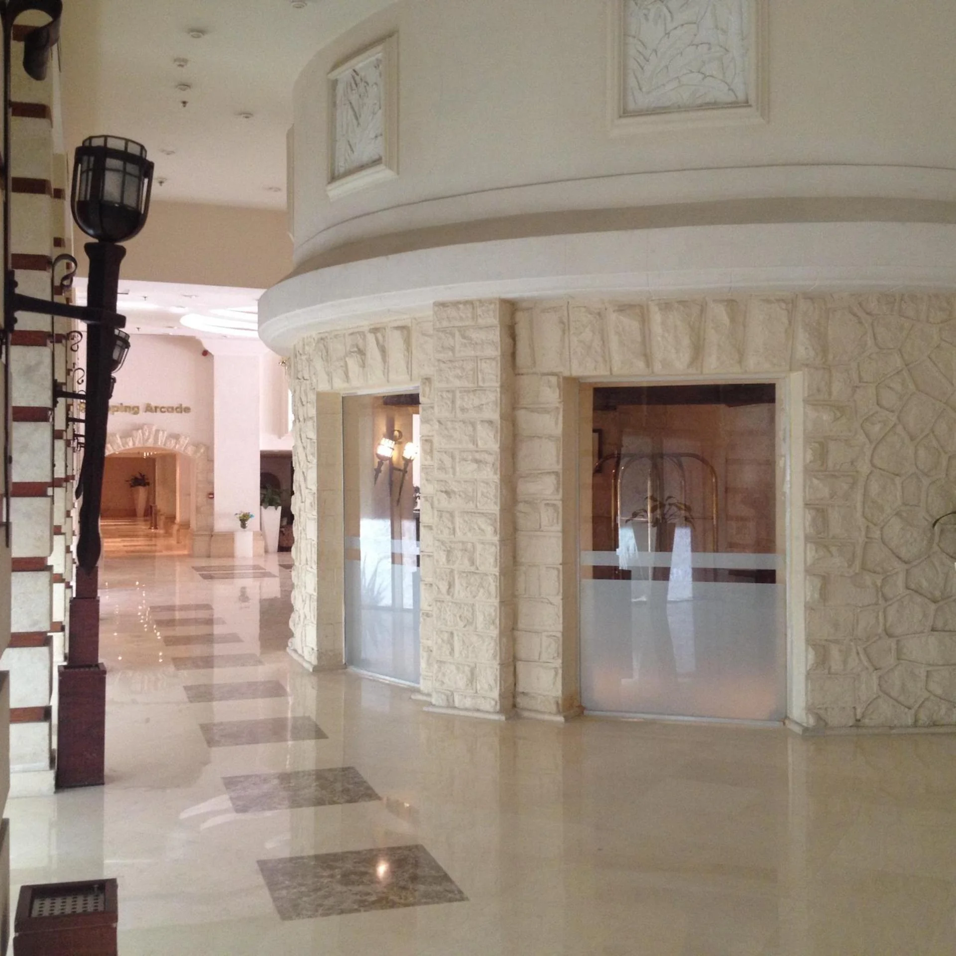 Hotel - Thumbnail 5
