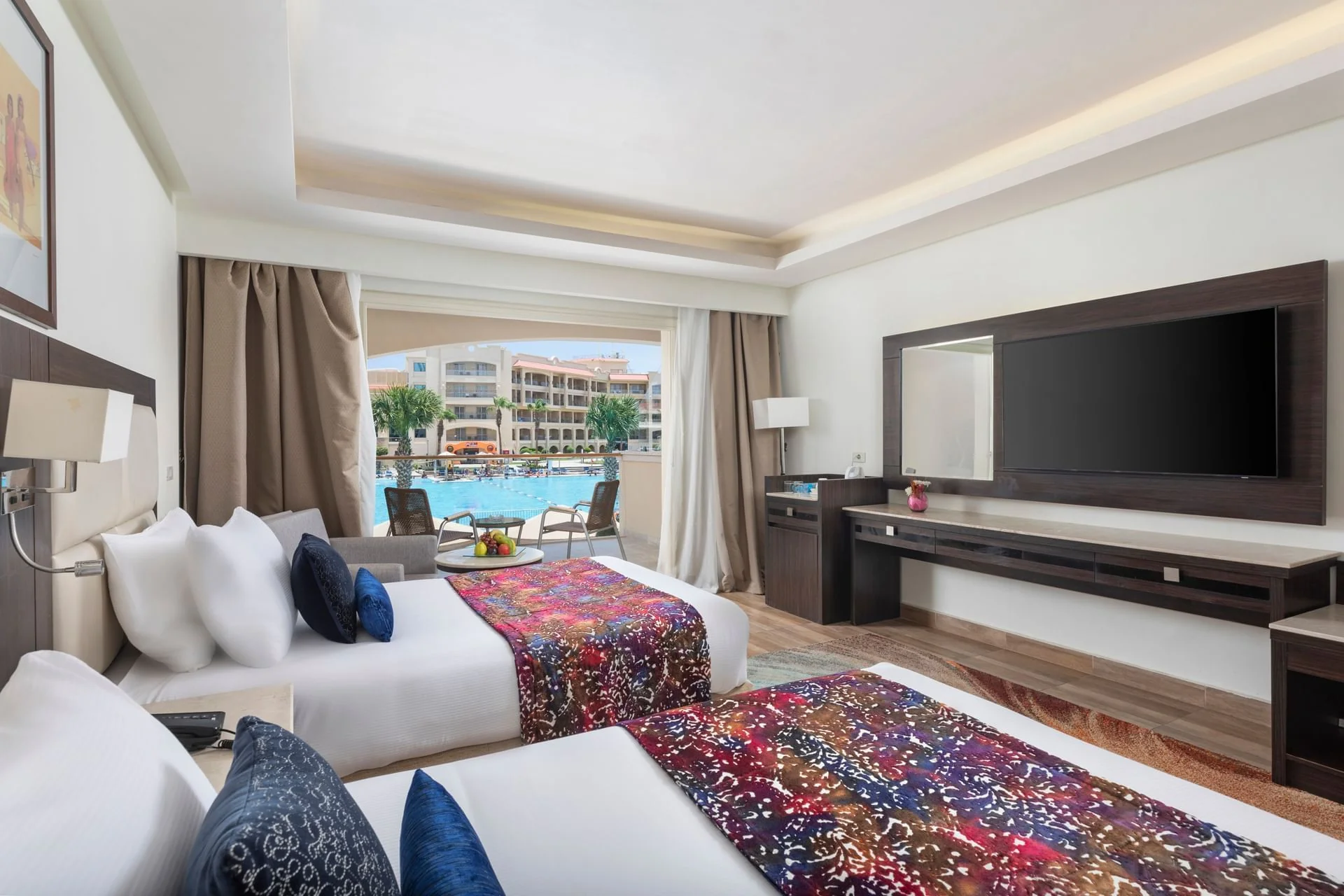 Hotel - Thumbnail 2