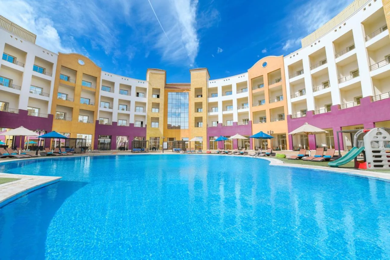 Hotel - Thumbnail 3