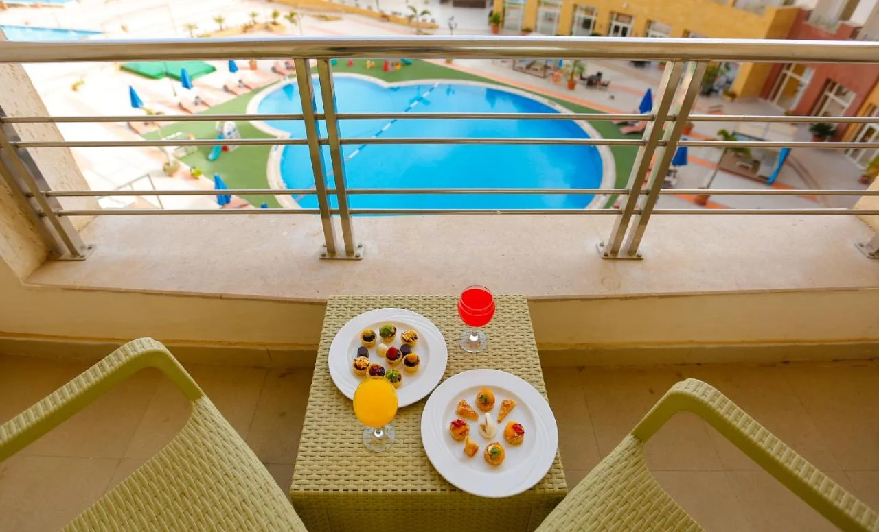 Hotel - Thumbnail 4