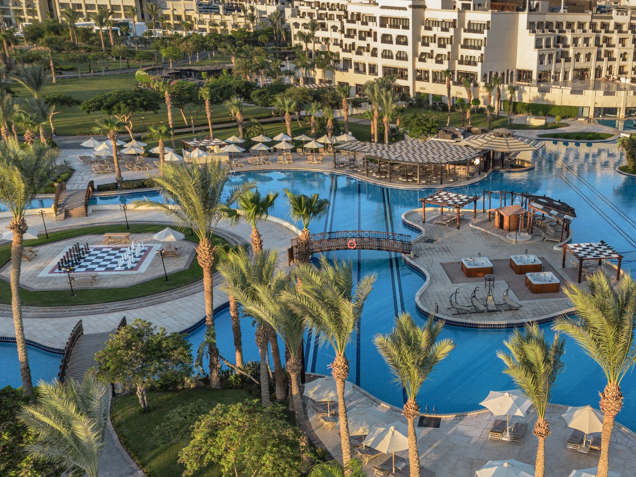 Hotel - Thumbnail 5