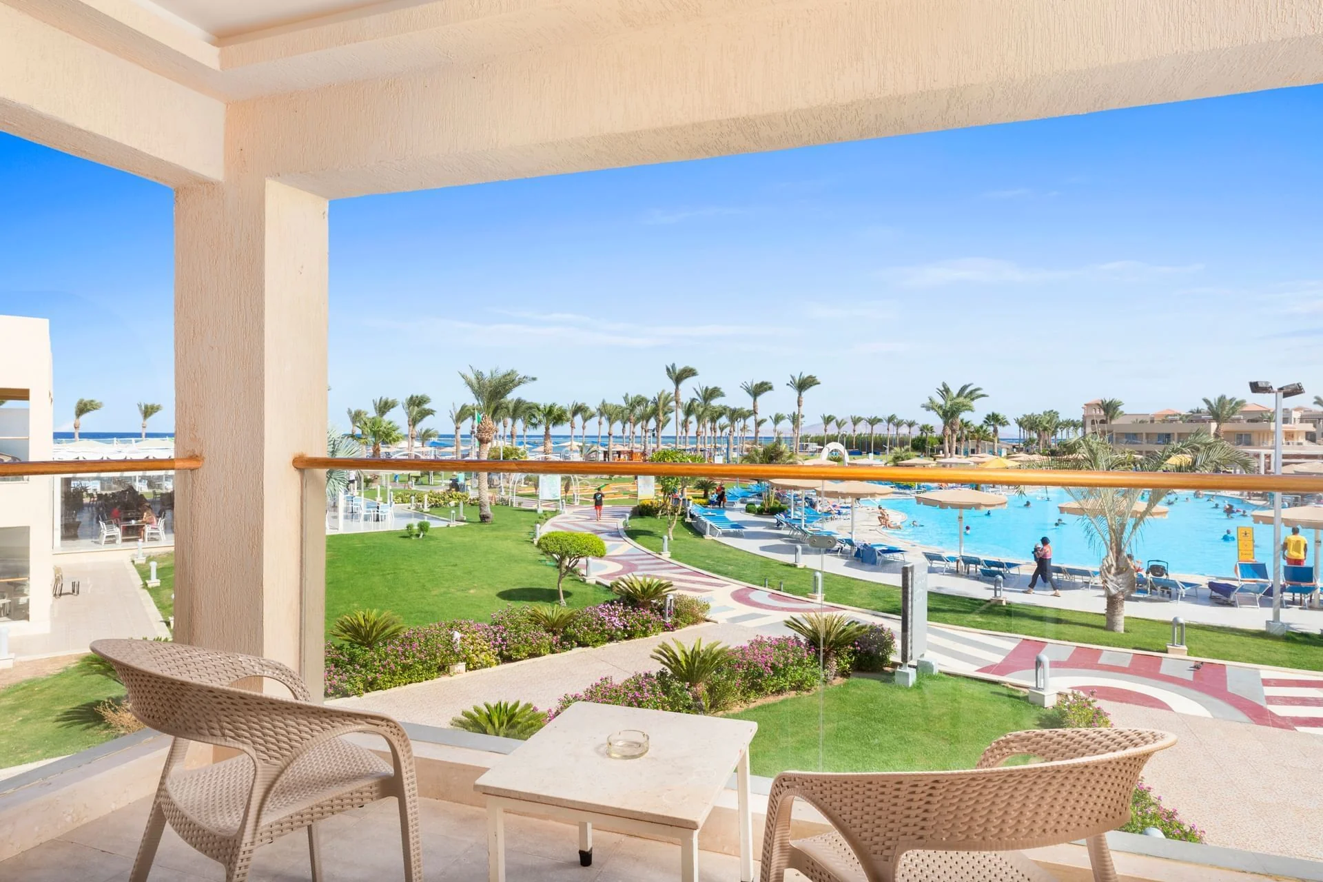 Hotel - Thumbnail 3