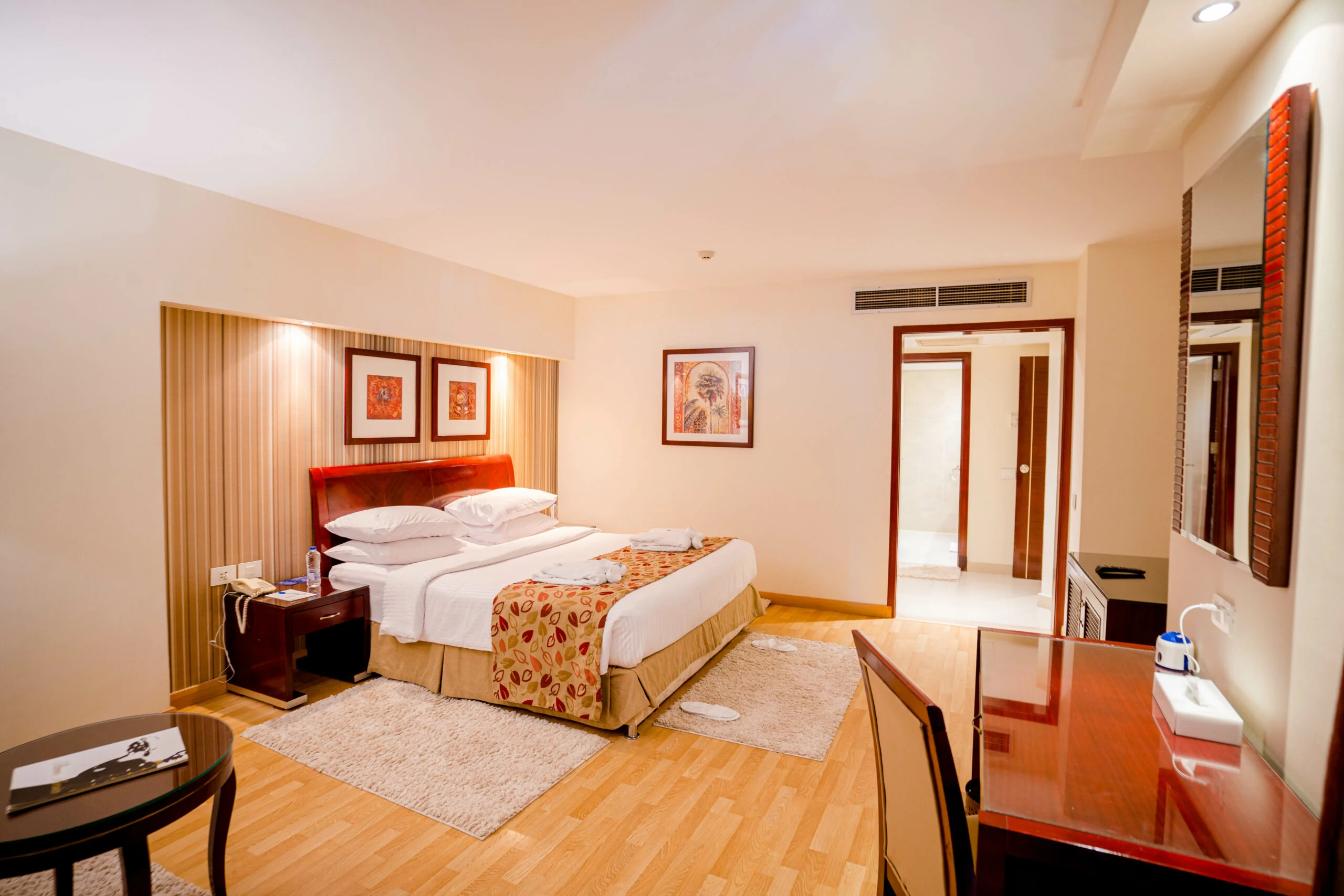 Hotel - Thumbnail 9