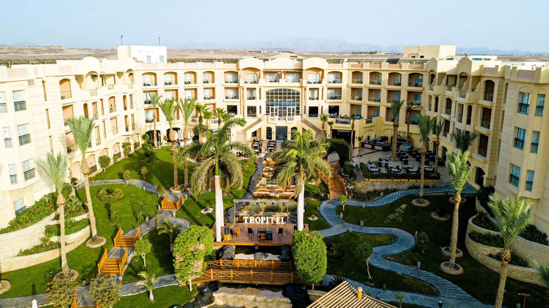Hotel - Thumbnail 8