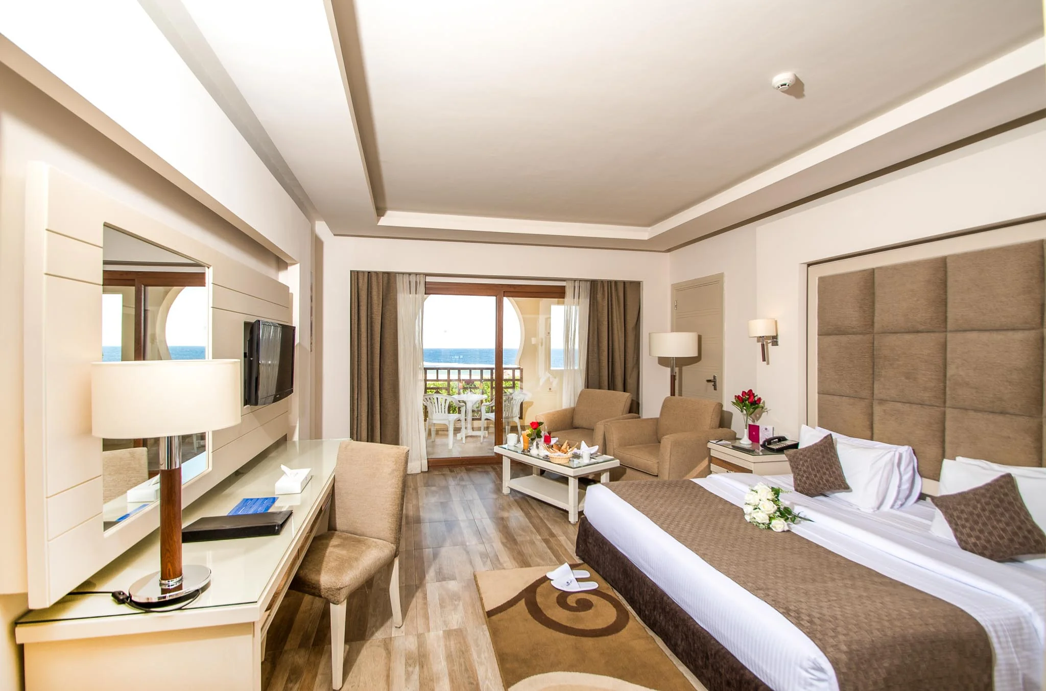 Hotel - Thumbnail 2