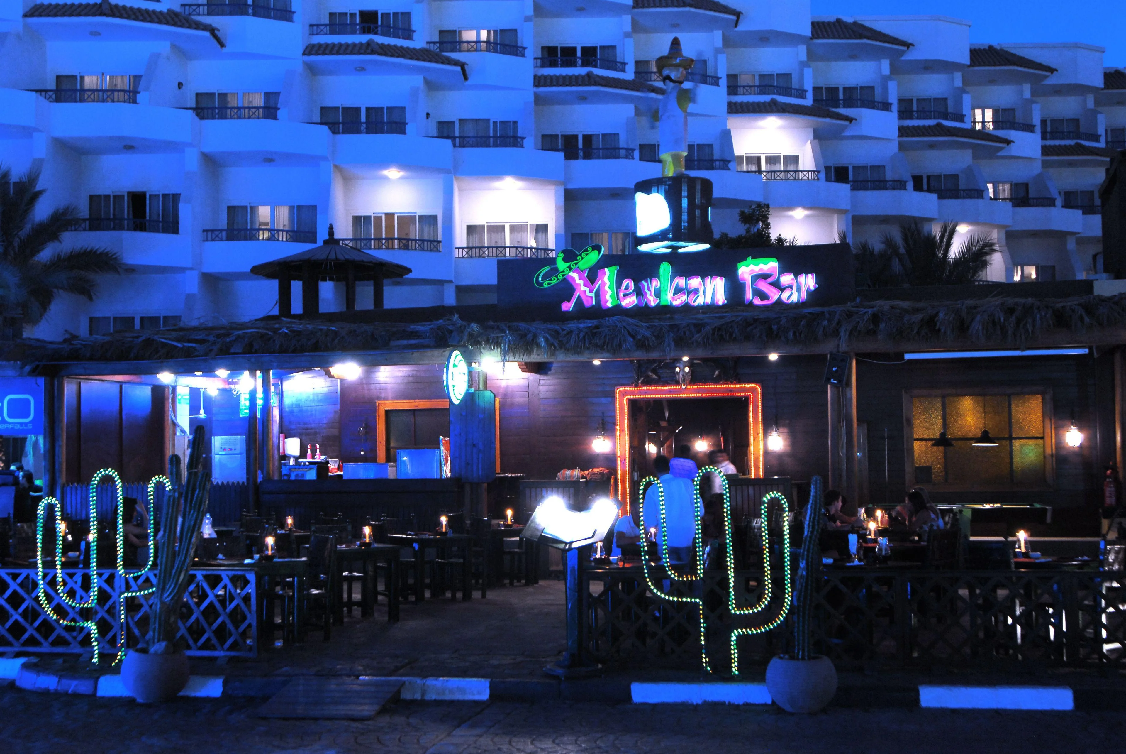 Hotel - Thumbnail 2
